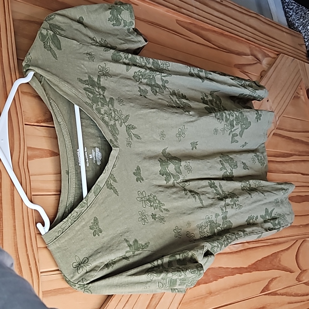 Sonoma "The Everyday Tee" Floral/Green Size M Tshirt